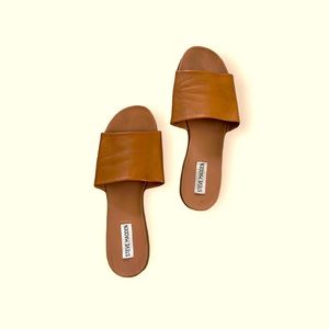 Brown Leather Steve Madden sandals Size 9